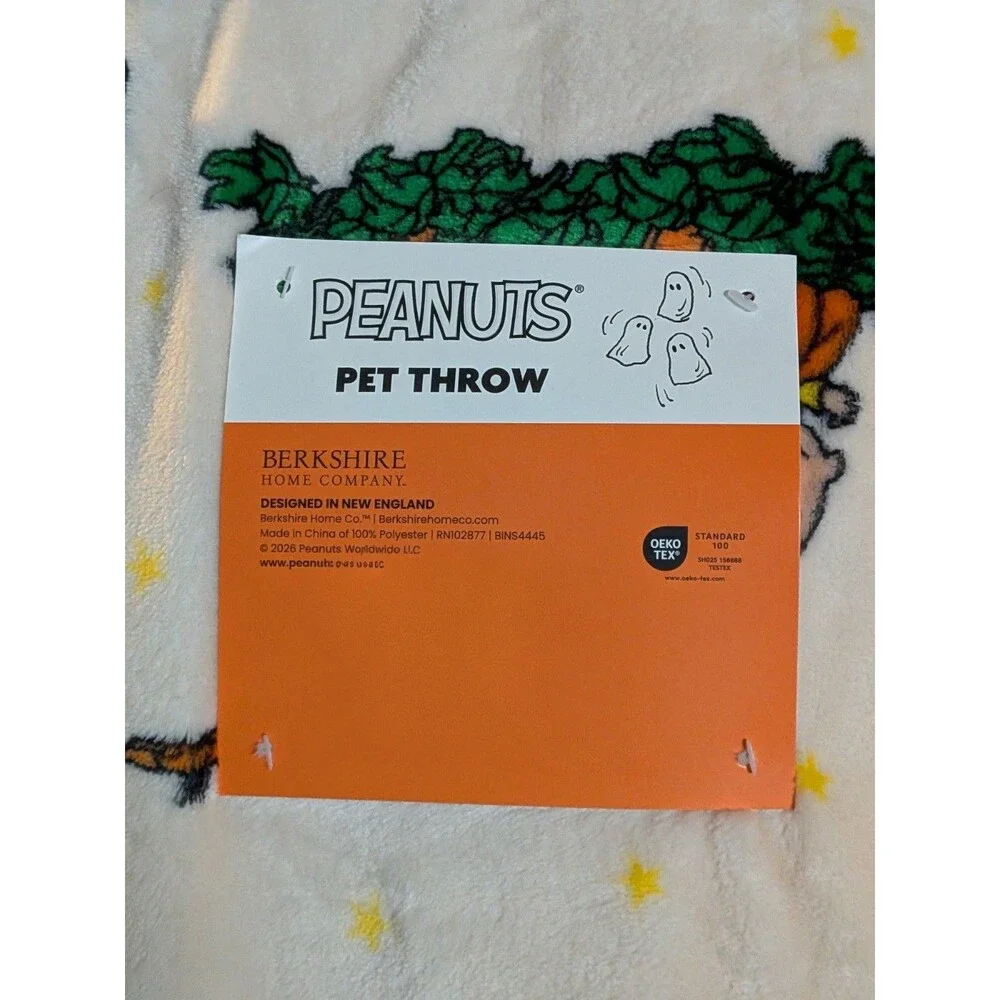 Berkshire Peanuts Halloween Snoopy Pet Throw Blanket 60x70 Stain Resistant